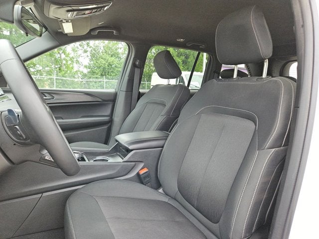 2024 Jeep Grand Cherokee Laredo A