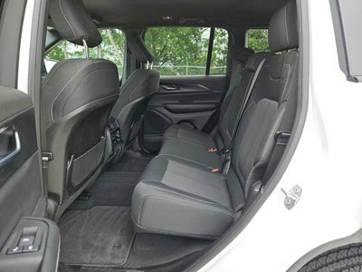 2024 Jeep Grand Cherokee Laredo A