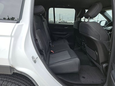 2024 Jeep Grand Cherokee Laredo A