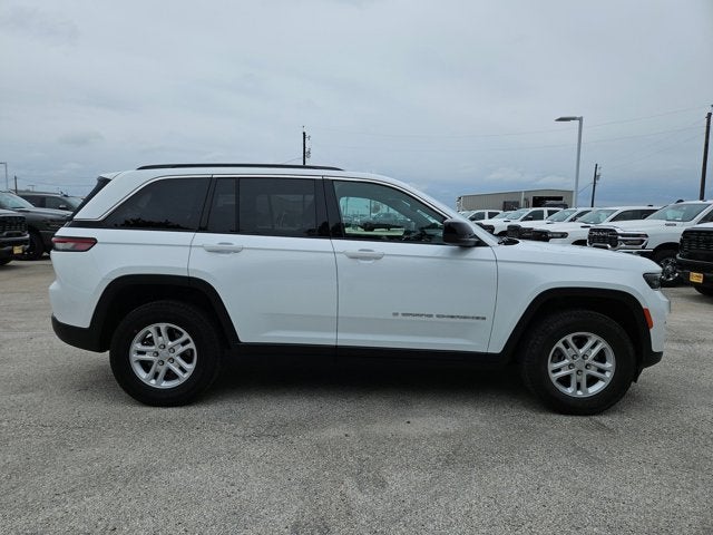 2024 Jeep Grand Cherokee Laredo A