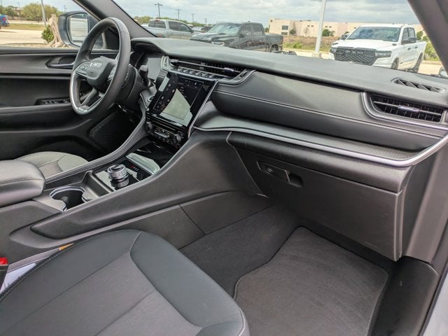 2024 Jeep Grand Cherokee Laredo A