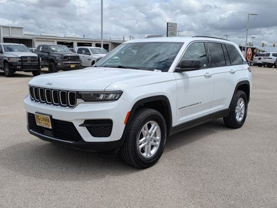 2024 Jeep Grand Cherokee Laredo A