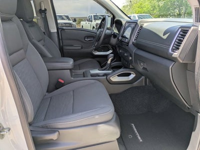 2022 Nissan Frontier SV