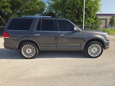 2016 Lincoln Navigator Select