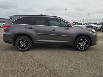 2018 Toyota Highlander SE