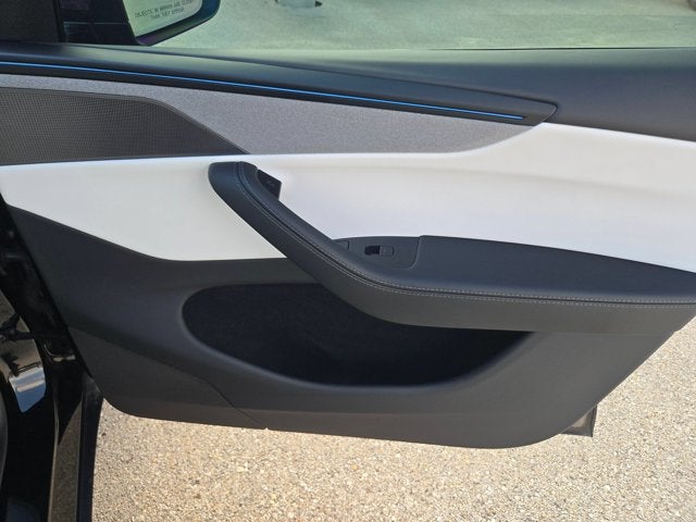 2026 Tesla Model Y RWD