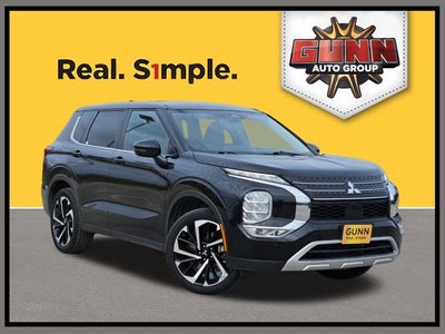 2024 Mitsubishi Outlander SE