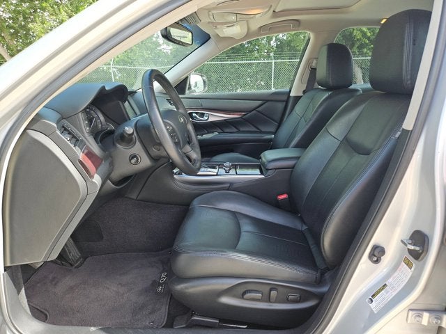 2018 INFINITI Q70 3.7 LUXE