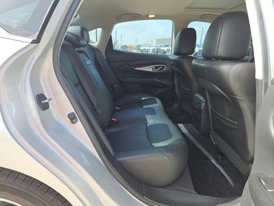 2018 INFINITI Q70 3.7 LUXE