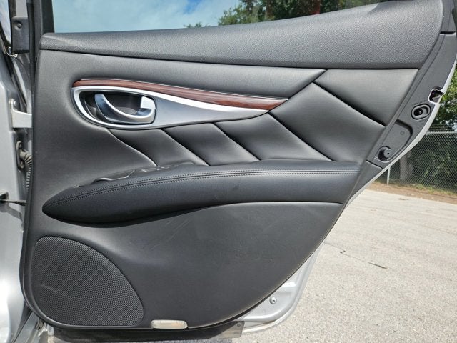 2018 INFINITI Q70 3.7 LUXE