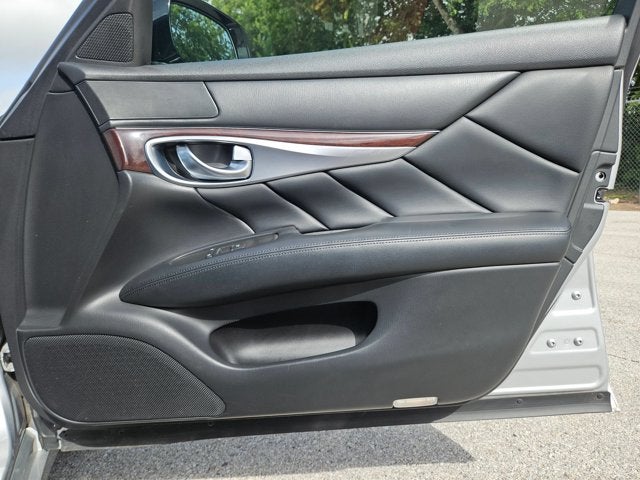 2018 INFINITI Q70 3.7 LUXE