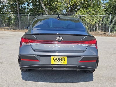 2025 Hyundai Elantra SEL Sport