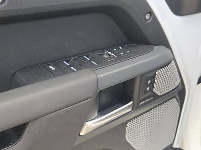 2024 Land Rover Defender X-Dynamic SE