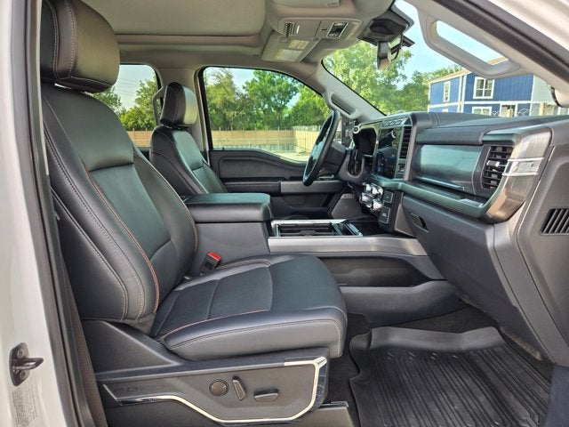 2024 Ford Super Duty F-250 SRW LARIAT 4WD Crew Cab 6.75' Box