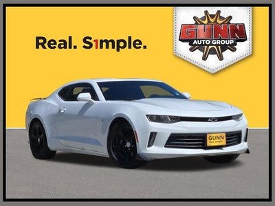 2017 Chevrolet Camaro 2dr Cpe 1LT