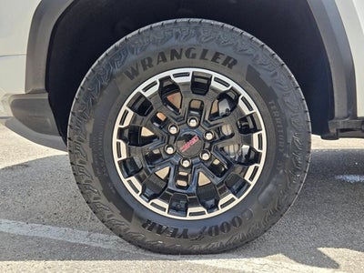 2026 GMC Canyon 4WD Crew Cab AT4