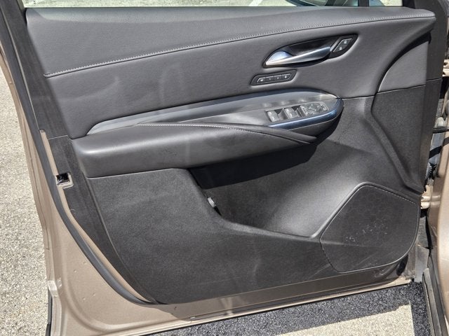 2024 Cadillac XT4 FWD 4dr Premium Luxury