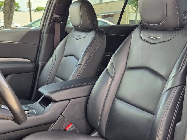 2024 Cadillac XT4 FWD 4dr Premium Luxury