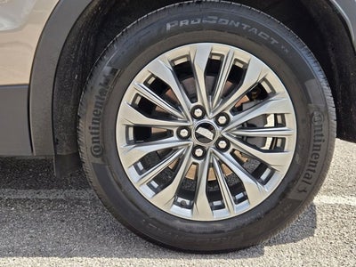 2024 Cadillac XT4 FWD 4dr Premium Luxury