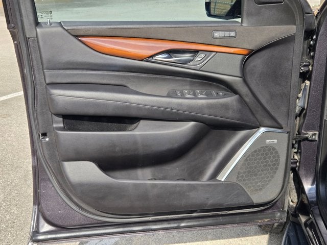 2018 Cadillac Escalade Luxury