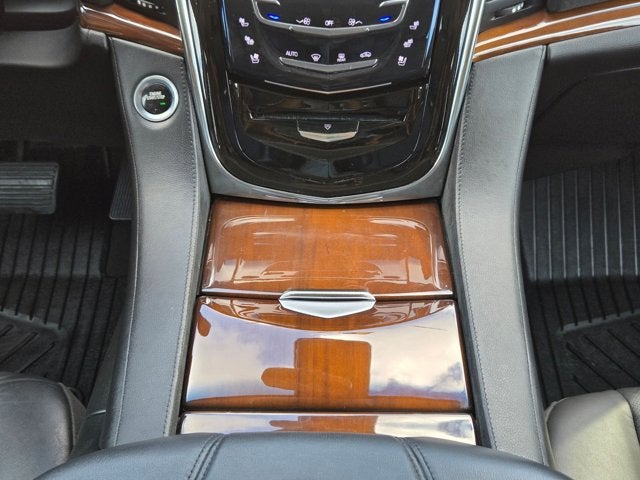 2018 Cadillac Escalade Luxury