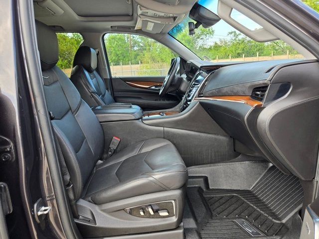 2018 Cadillac Escalade Luxury