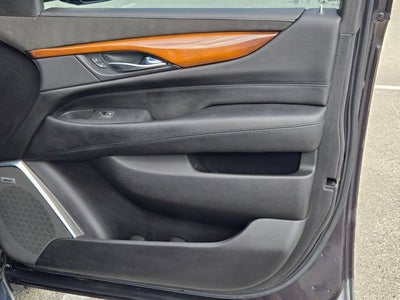 2018 Cadillac Escalade Luxury