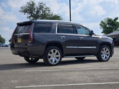 2018 Cadillac Escalade Luxury