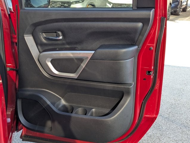 2020 Nissan Titan SV