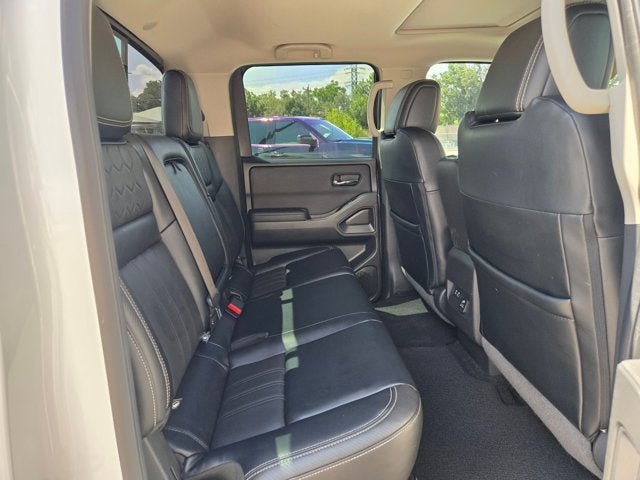 2022 Nissan Frontier Crew Cab 4x2 SV Auto