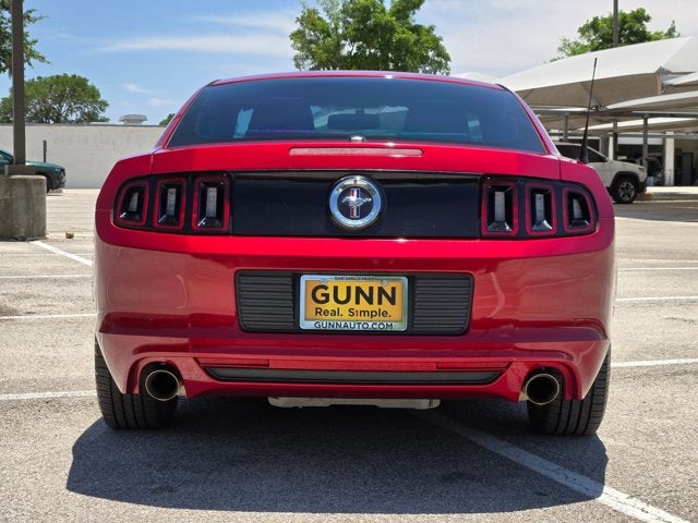 2014 Ford Mustang V6