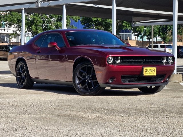 2021 Dodge Challenger SXT RWD