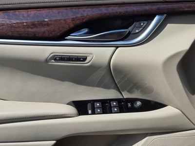 2016 Cadillac XTS 4dr Sdn Luxury Collection FWD
