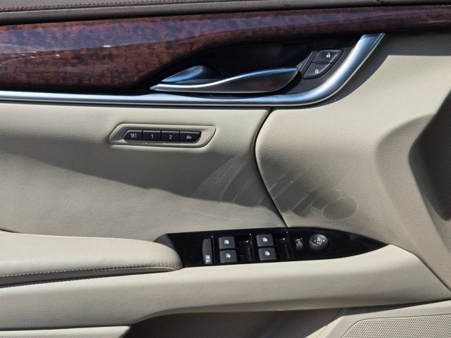 2016 Cadillac XTS 4dr Sdn Luxury Collection FWD