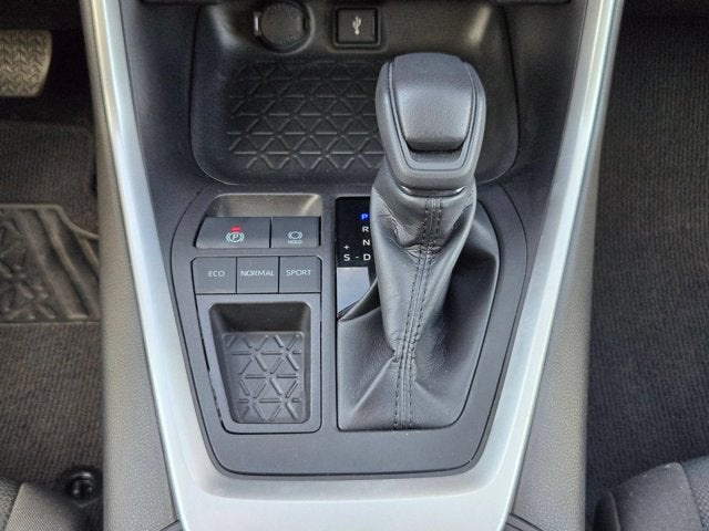 2022 Toyota RAV4 XLE FWD