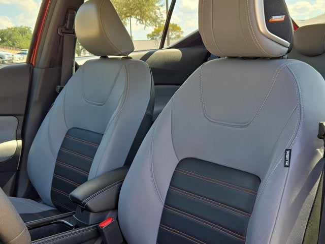 2024 Nissan Kicks SR FWD