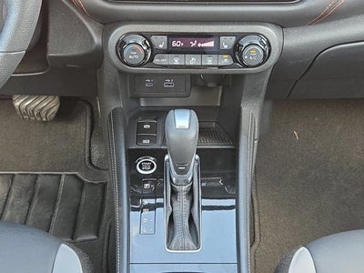 2024 Nissan Kicks SR FWD