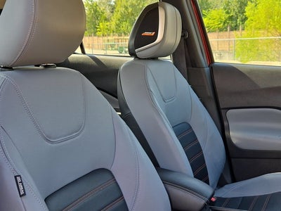 2024 Nissan Kicks SR FWD