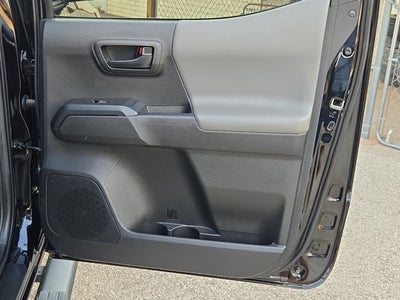 2023 Toyota Tacoma 4WD SR Double Cab 5' Bed V6 AT
