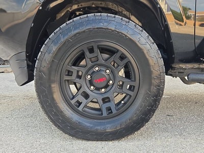 2023 Toyota Tacoma 4WD SR Double Cab 5' Bed V6 AT