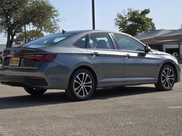2025 Volkswagen Jetta Sport Auto