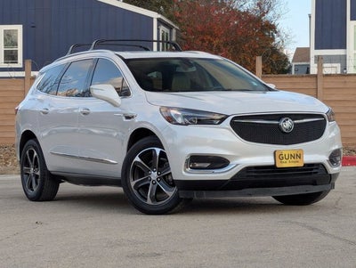2020 Buick Enclave Essence