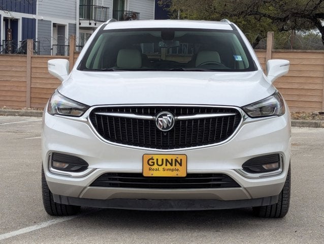 2020 Buick Enclave Essence