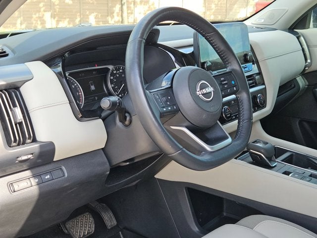 2022 Nissan Pathfinder SL