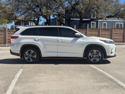 2018 Toyota Highlander Base