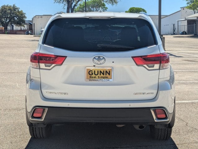 2018 Toyota Highlander Base