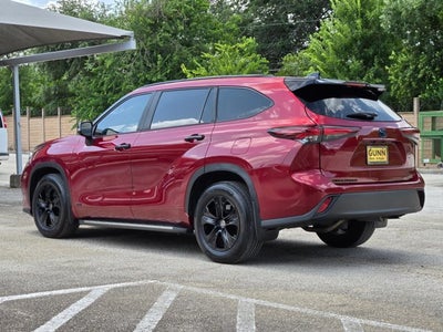 2024 Toyota Highlander Base