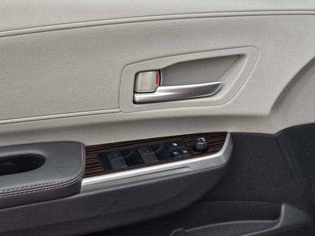 2022 Toyota Sienna XLE FWD 7-Passenger