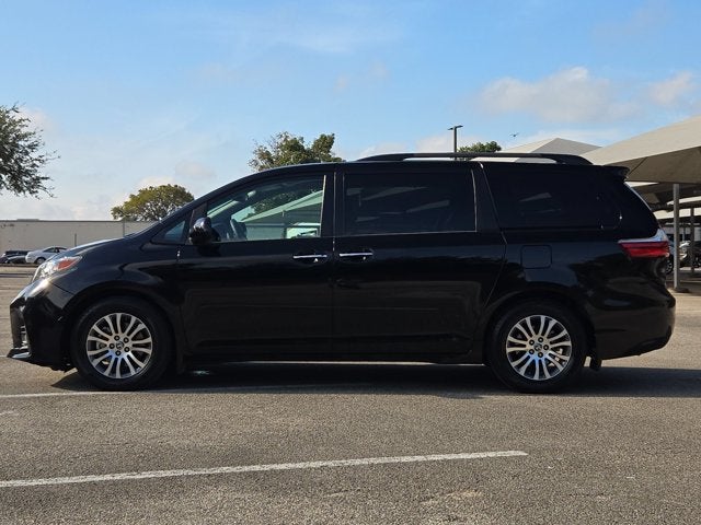 2020 Toyota Sienna Base