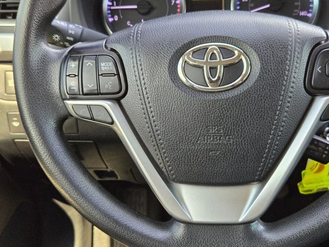 2019 Toyota Highlander LE I4 FWD
